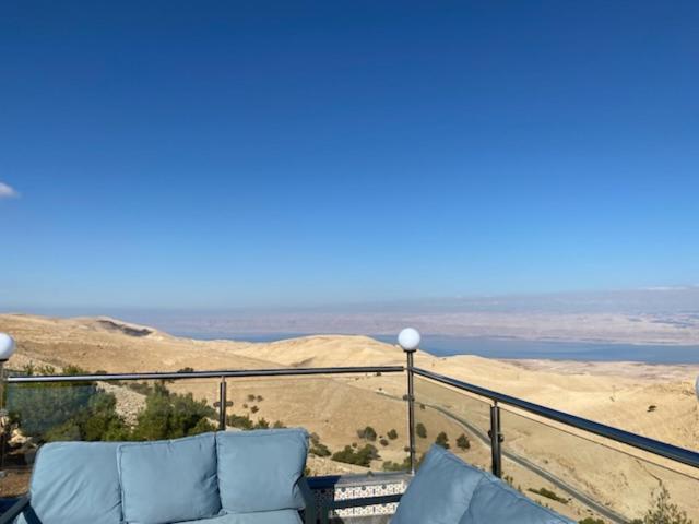 Golden Rays Chalet Madaba Buitenkant foto